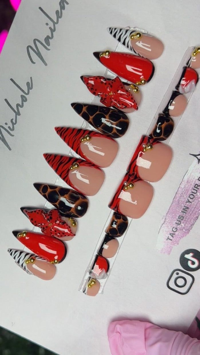 Lady Galore Set